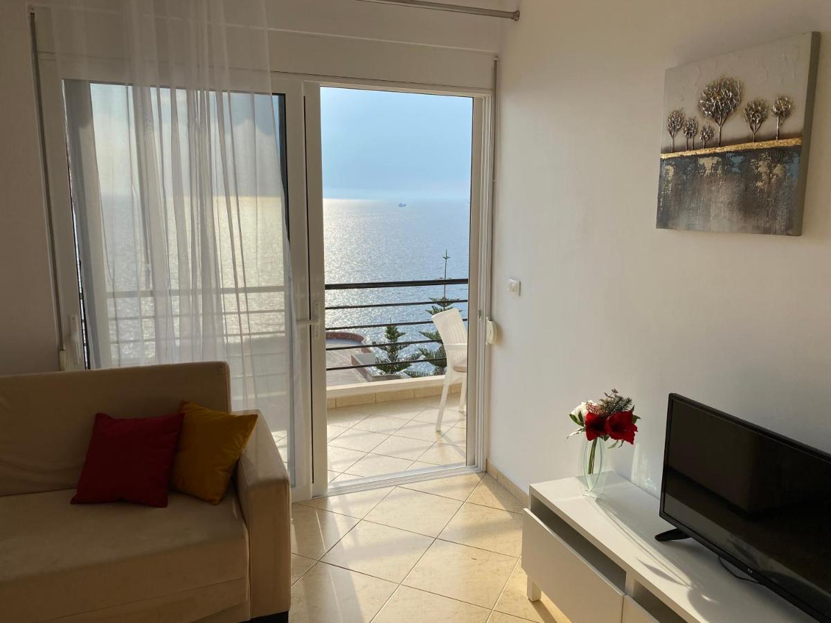 Apartment With Huge Sea View Balcony Saranda Dış mekan fotoğraf