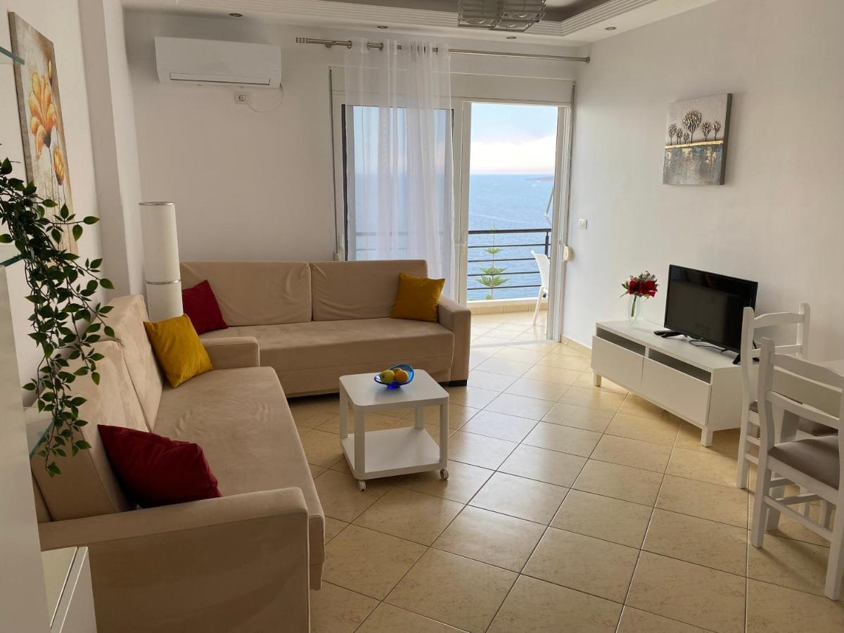 Apartment With Huge Sea View Balcony Saranda Dış mekan fotoğraf