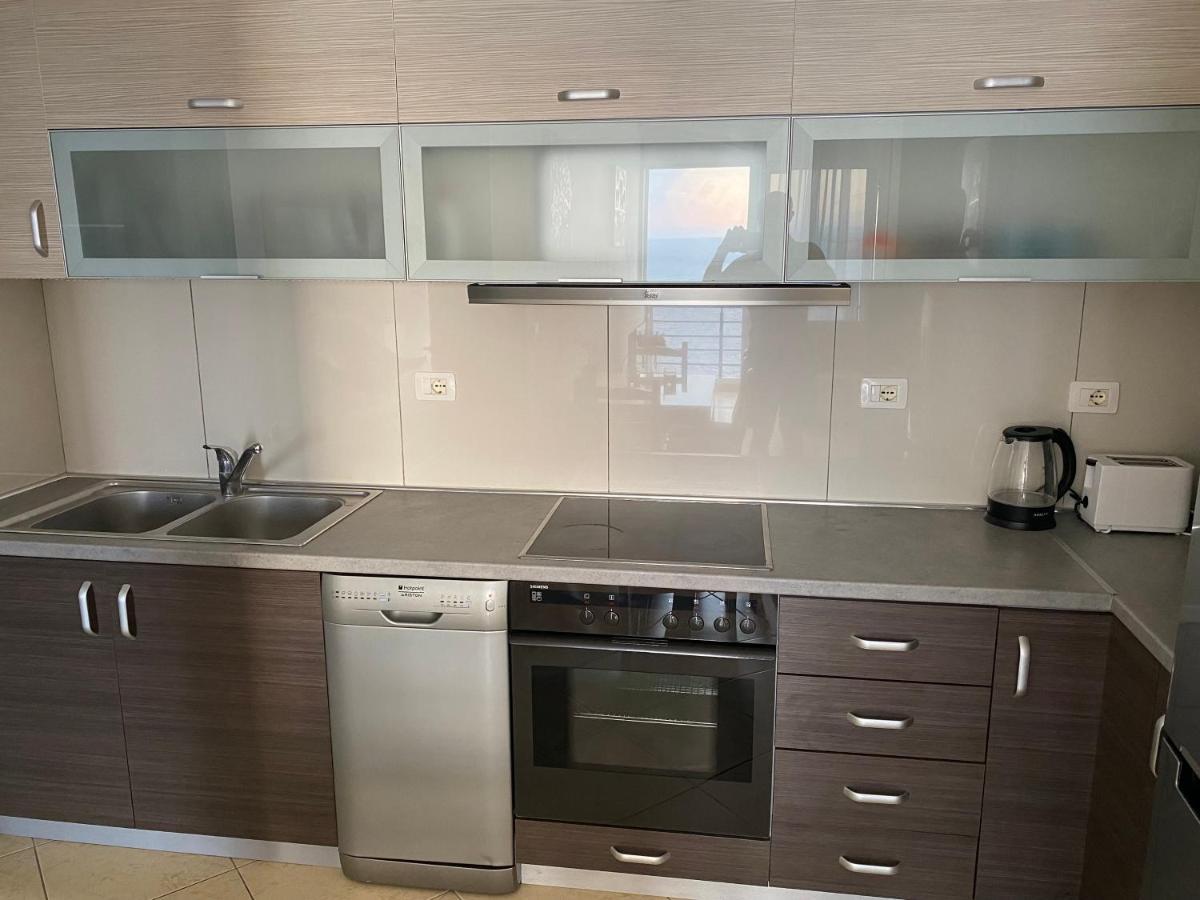 Apartment With Huge Sea View Balcony Saranda Dış mekan fotoğraf